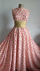 Latina Spandex -Somon cu Trandafirasi Rosii - STO1060